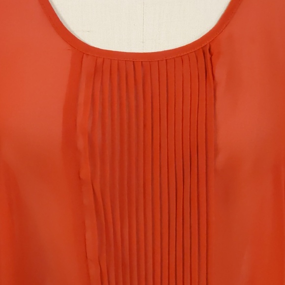 Red-orange Timing High-Low Blouse - Picture 3 of 4